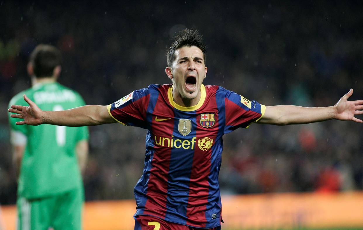 LOL官网-今晨国王杯焦点战；比利亚雷亚尔刷新队史纪录；压力陡增；资深球员宣示担当(塞维利亚vs比利亚雷亚尔比赛分析)