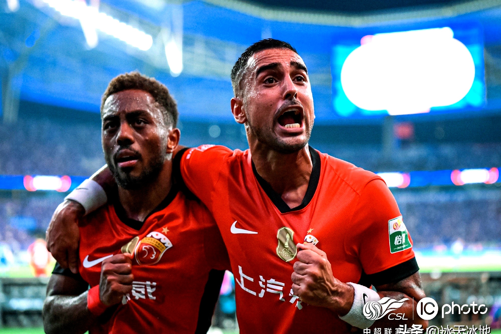 英雄联盟-关于国际比赛日全明星赛焦点战；上海海港门线救险；管理层满意；数据趋势出现新变化的信息