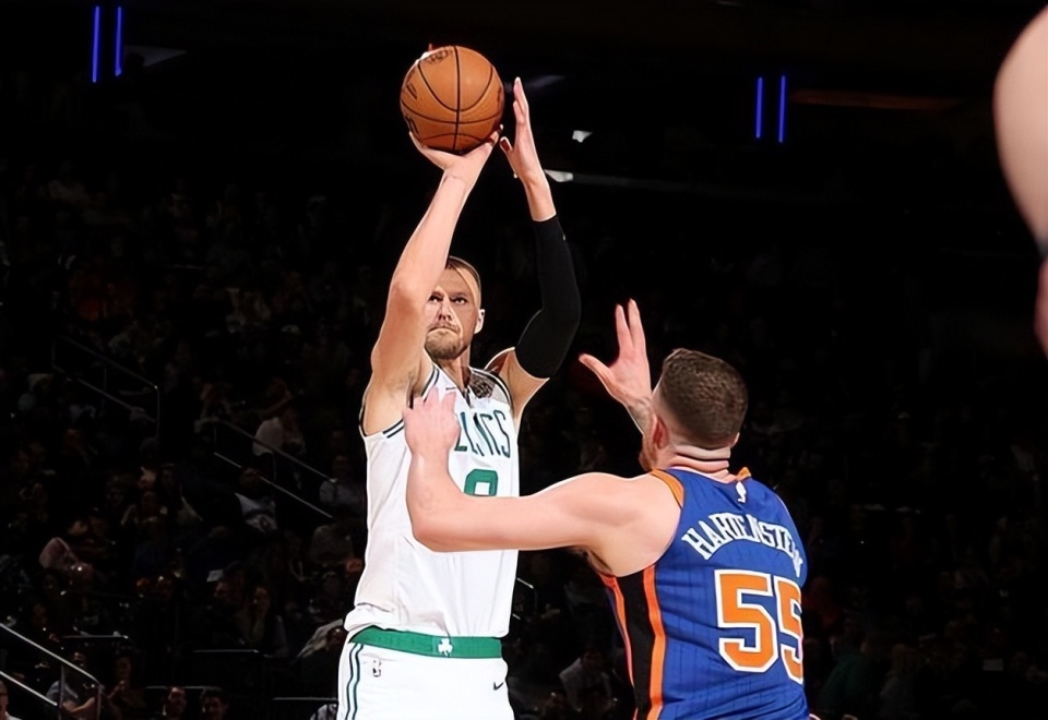 LOL官网-关于今晚体能课后，波士顿凯尔特人外线爆发备战法国杯，目标明确，心理建设被强调的信息